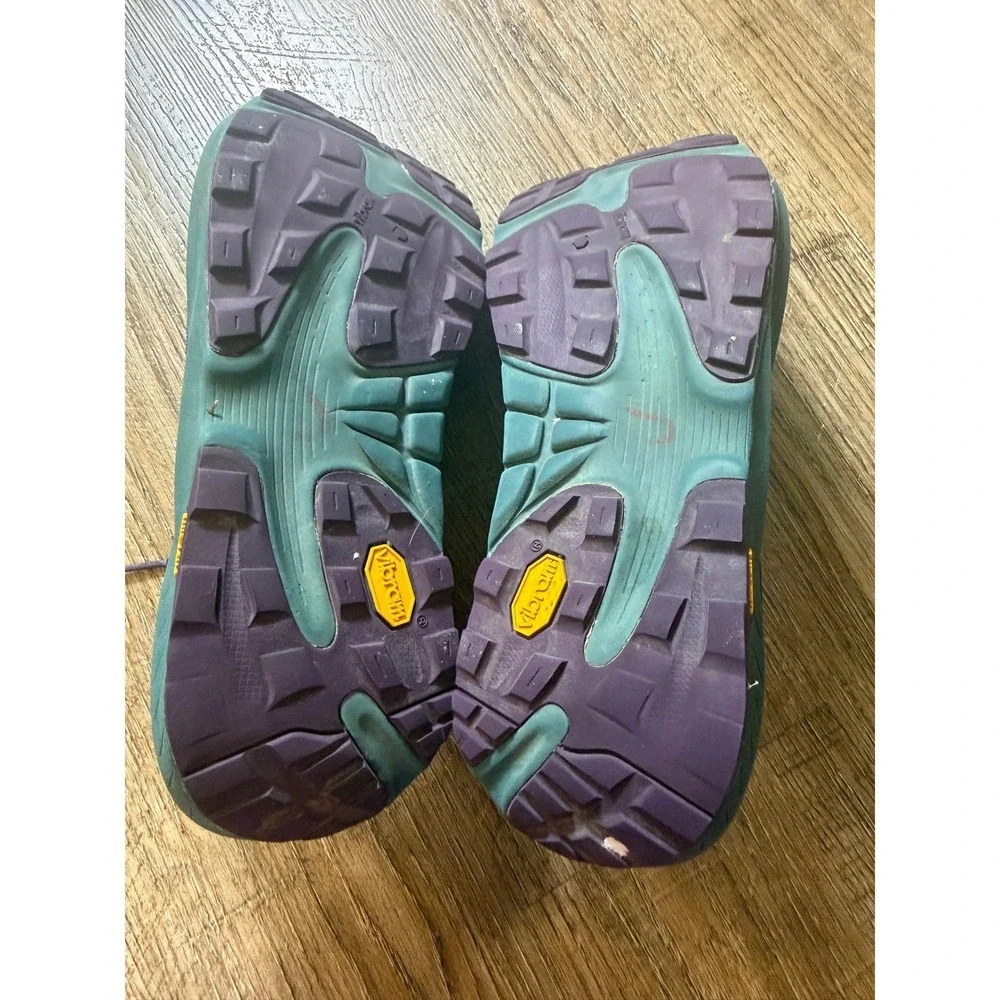 Topo Athletic MTN Racer 2 Trail Running Shoes Purple Teal Vibram Womens 9.5